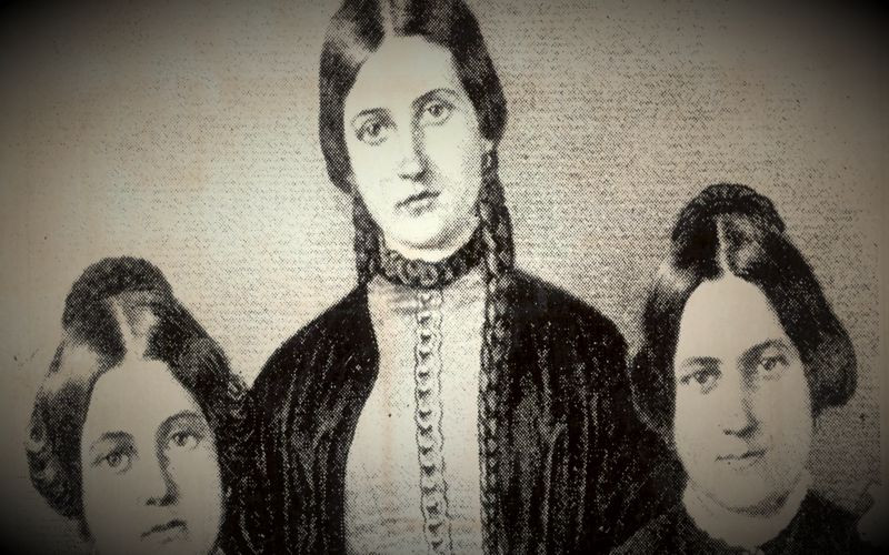 Οι αδελφές Fox: Οι γυναίκες που το 1848 θεμελίωσαν τον πνευματισμό…